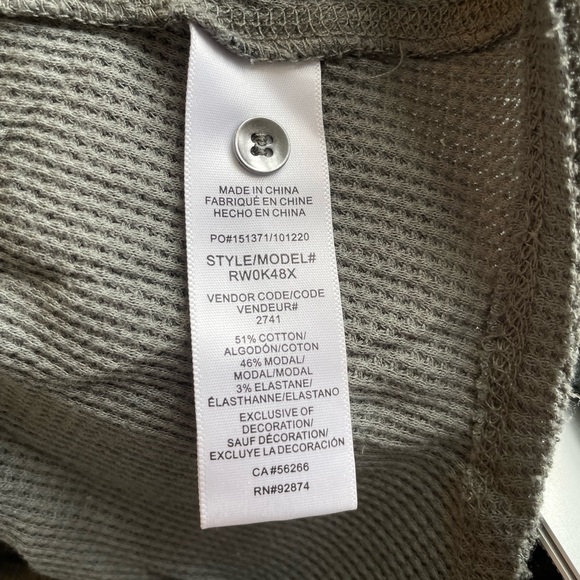 Splendid Waffle Knit Henley in Camo, Size XS - Picture 5 of 5